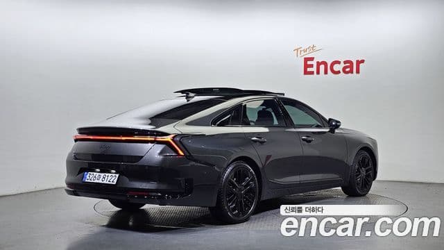 Kia The / новый New K8 гибрид Signature чёрный, 2025 2