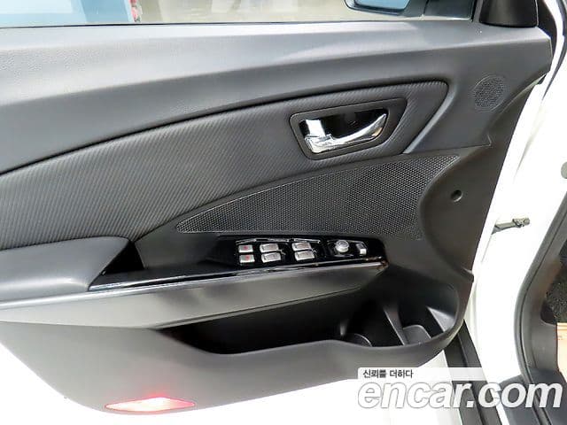 KG모빌리티(SsangYong) Tivoli Air 1.6 RX 2WD, 2017 15