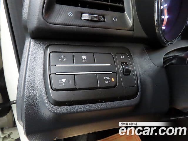 KG모빌리티(SsangYong) Tivoli Air 1.6 RX 2WD, 2017 16