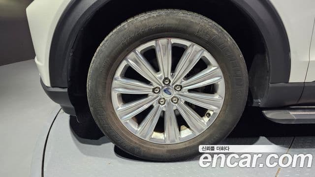 Ford Explorer 6세대 2.3 Limited 4WD, 2020 все фото