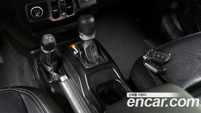 Jeep Wrangler (JL) 2.0 Overland 4도어, 2019 9