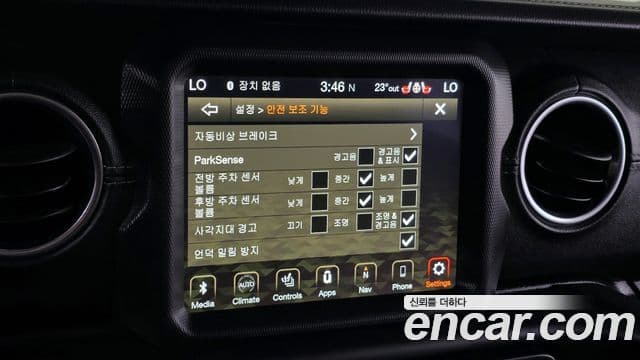 Jeep Wrangler (JL) 2.0 Overland 4도어, 2019 14