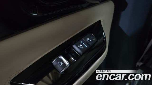 Kia Carnival 4세대 бензин 9인승 High Limousine(компания по спецнадстройкам), 2021 18