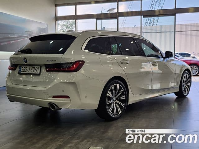BMW 3시리즈 (G20) 320d Туринг (Touring), 2025 4