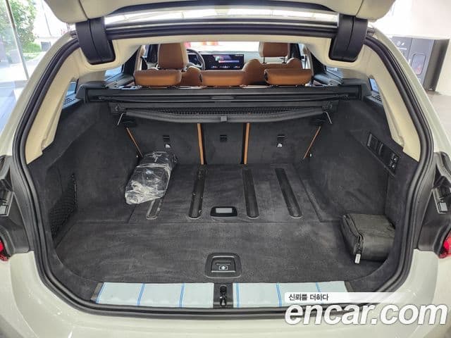 BMW 3시리즈 (G20) 320d Туринг (Touring), 2025 9
