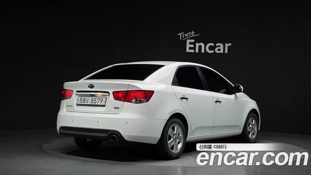 Kia Forte 빌트인캠2 — базовая версия - Built-in Cam 2, 2011 2