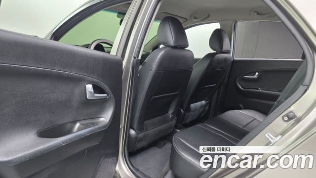 Kia All New Morning Luxury, 2015 18