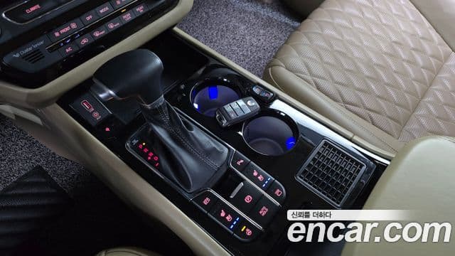 Kia The / новый New Carnival бензин 9인승 High Limousine(компания по спецнадстройкам), 2019 9