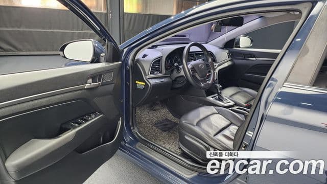 Hyundai Avante AD Modern, 2016 10