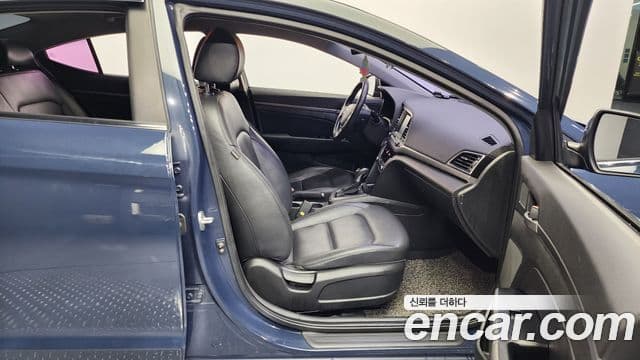 Hyundai Avante AD Modern, 2016 11