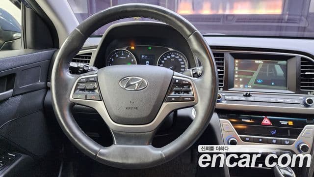 Hyundai Avante AD Modern, 2016 13