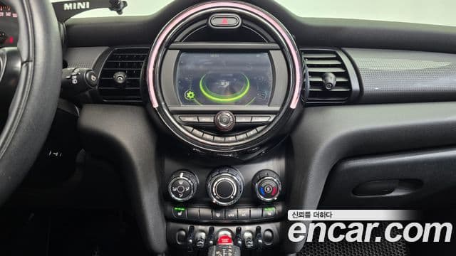 Mini Cooper D 3세대, 2015 15