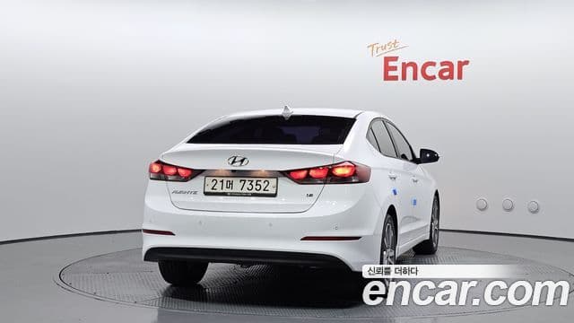 Hyundai Avante AD 1.6 GDI Value Plus, 2018 4