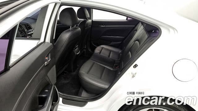 Hyundai Avante AD 1.6 GDI Value Plus, 2018 11