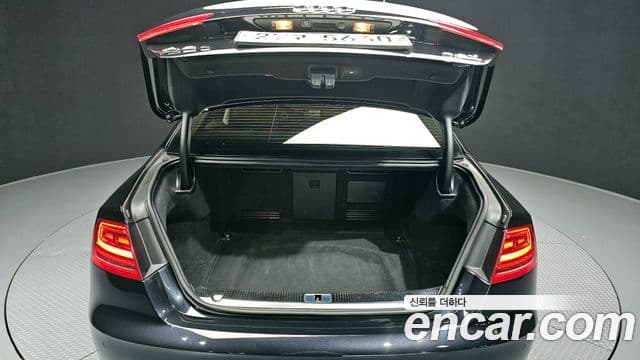 Audi New A8 D4, 2013 20