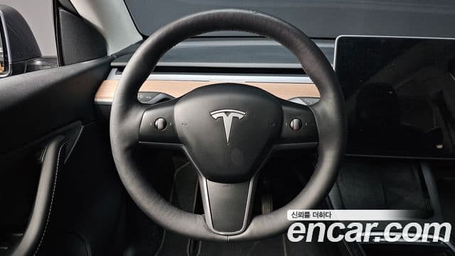 Tesla модель Y Long Range, 2022 13