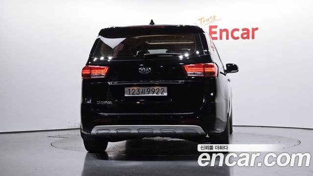 Kia All New Carnival Noblesse, 2018 4