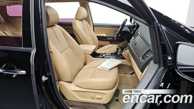 Kia All New Carnival Noblesse, 2018 10