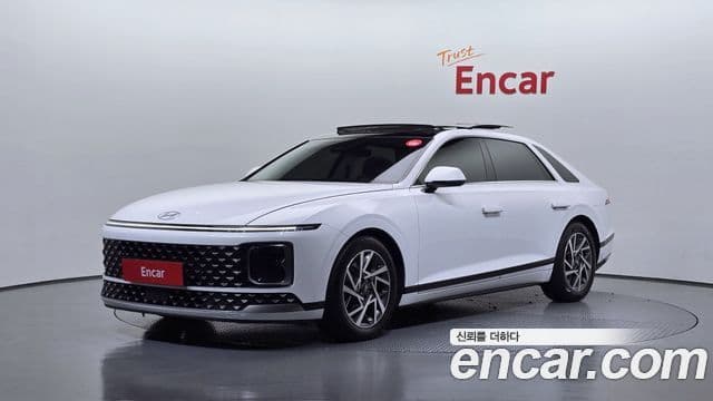 Hyundai Grandeur (GN7) Premium, 2023 1