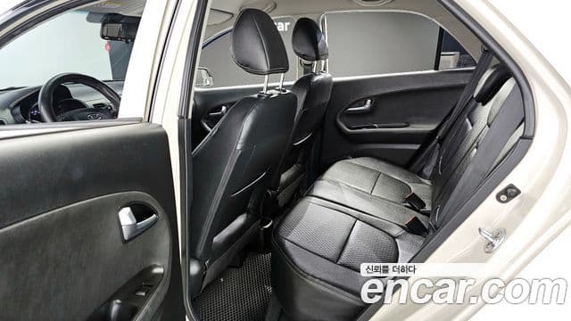 Kia All New Morning Luxury, 2012 10