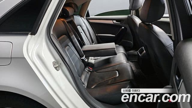 Audi New A4 B8, 2015 12