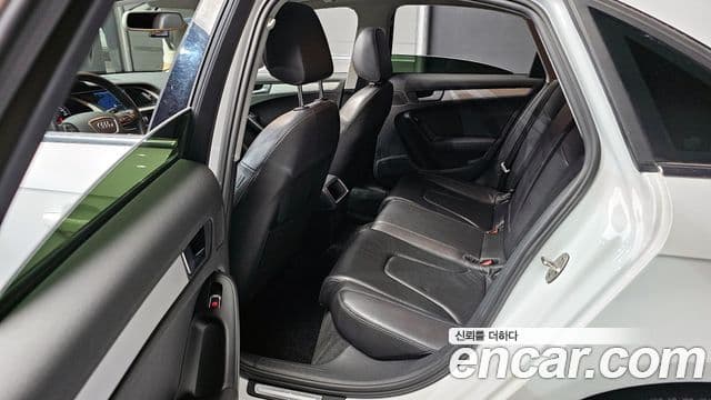 Audi New A4 B8, 2015 13