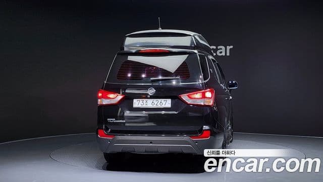 KG모빌리티(SsangYong) Korando 투리스모 4WD Chateau 11인승, 2014 4