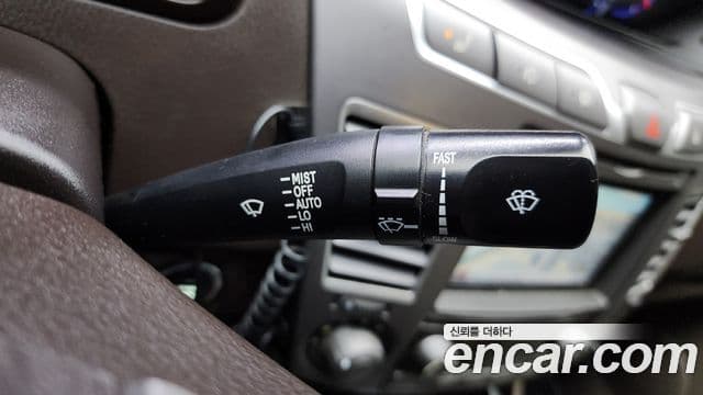 KG모빌리티(SsangYong) Korando 투리스모 4WD Chateau 11인승, 2014 16