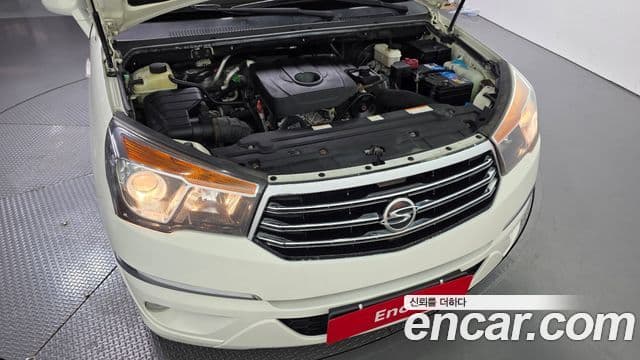 KG모빌리티(SsangYong) Korando 투리스모 4WD GT 9인승, 2015 6