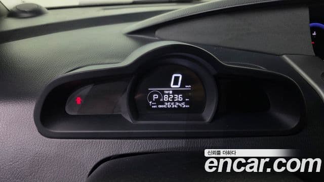 KG모빌리티(SsangYong) Korando 투리스모 4WD GT 9인승, 2015 8