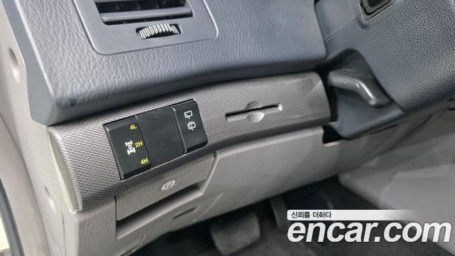 KG모빌리티(SsangYong) Korando 투리스모 4WD GT 9인승, 2015 13