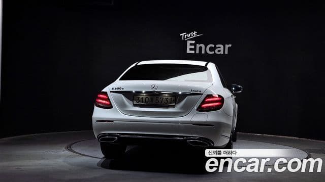 Mercedes-Benz E-класс W213 Exclusive, 2020 4