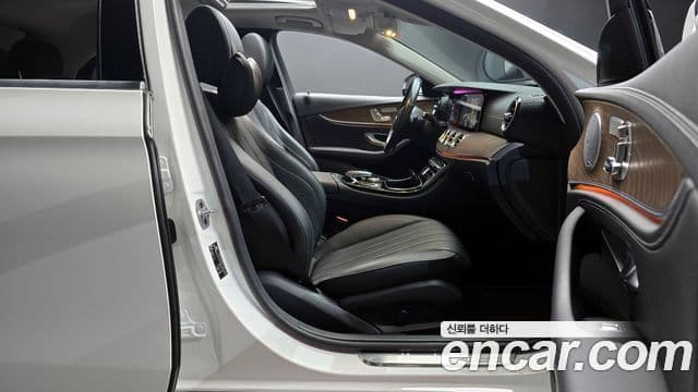 Mercedes-Benz E-класс W213 Exclusive, 2020 10