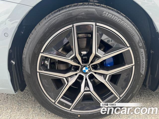 BMW 5시리즈 (G60) 520i M Sport, 2025 все фото