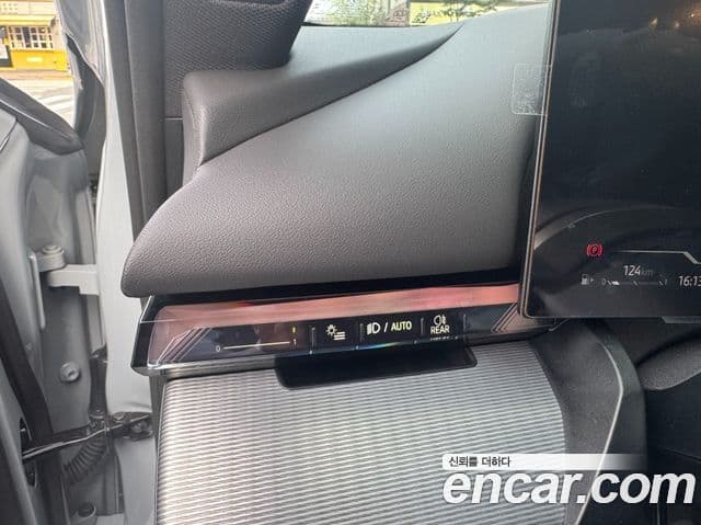 BMW 5시리즈 (G60) 520i M Sport, 2025 10