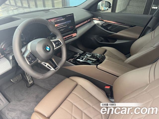 BMW 5시리즈 (G60) 520i M Sport, 2025 11