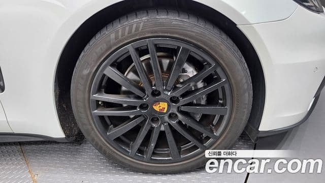 Porsche Panamera (971), 2018 все фото