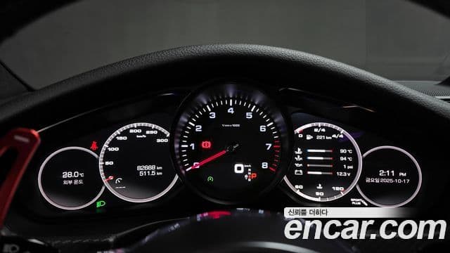 Porsche Panamera (971), 2018 8