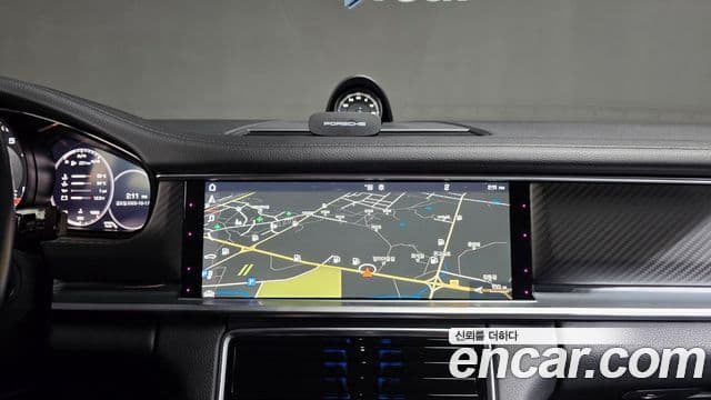 Porsche Panamera (971), 2018 17