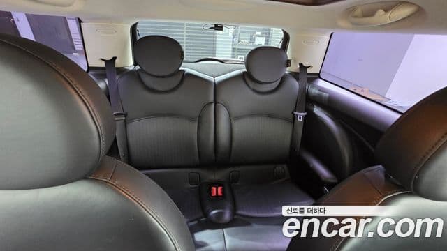 Mini Cooper D 2세대, 2013 18