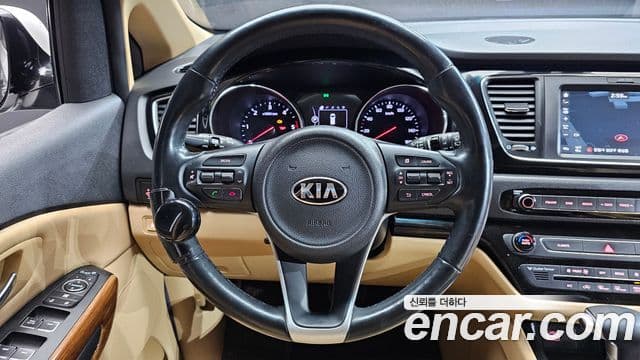 Kia All New Carnival Prestige, 2017 6