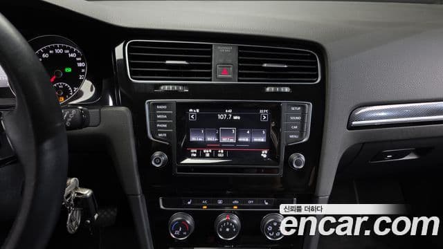 Volkswagen Гольф 7세대, 2014 14