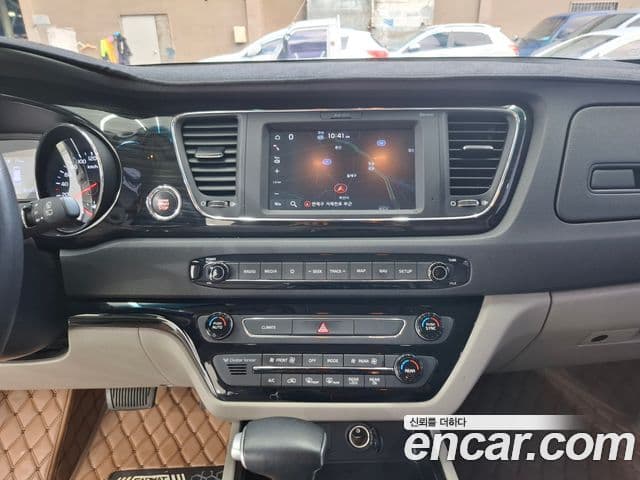 Kia The / новый New Carnival Prestige, 2020 10