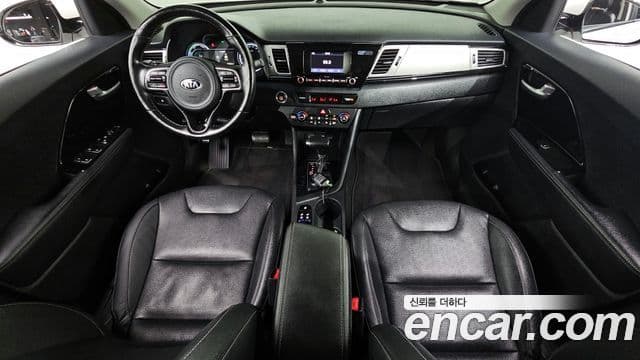 Kia Niro Prestige, 2018 7