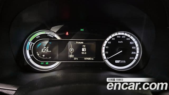 Kia Niro Prestige, 2018 8