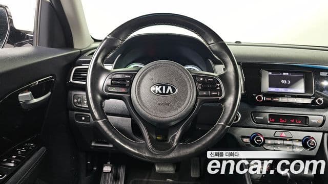 Kia Niro Prestige, 2018 14