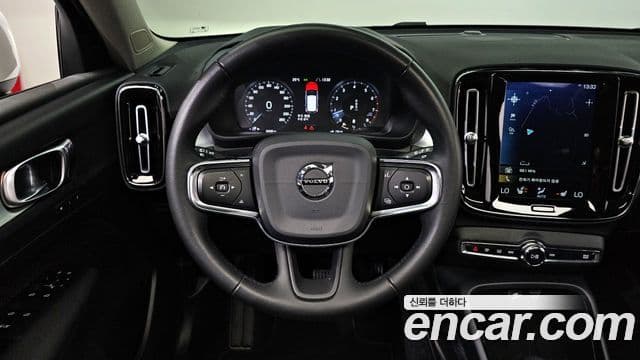 Volvo XC40 B4 Momentum, 2021 14