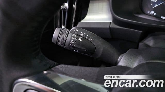 Volvo XC40 B4 Momentum, 2021 15