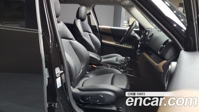 Mini Cooper D Countryman 2세대, 2018 11