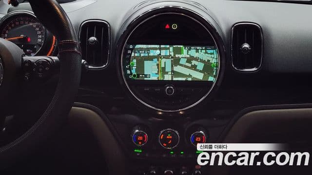 Mini Cooper D Countryman 2세대, 2018 15